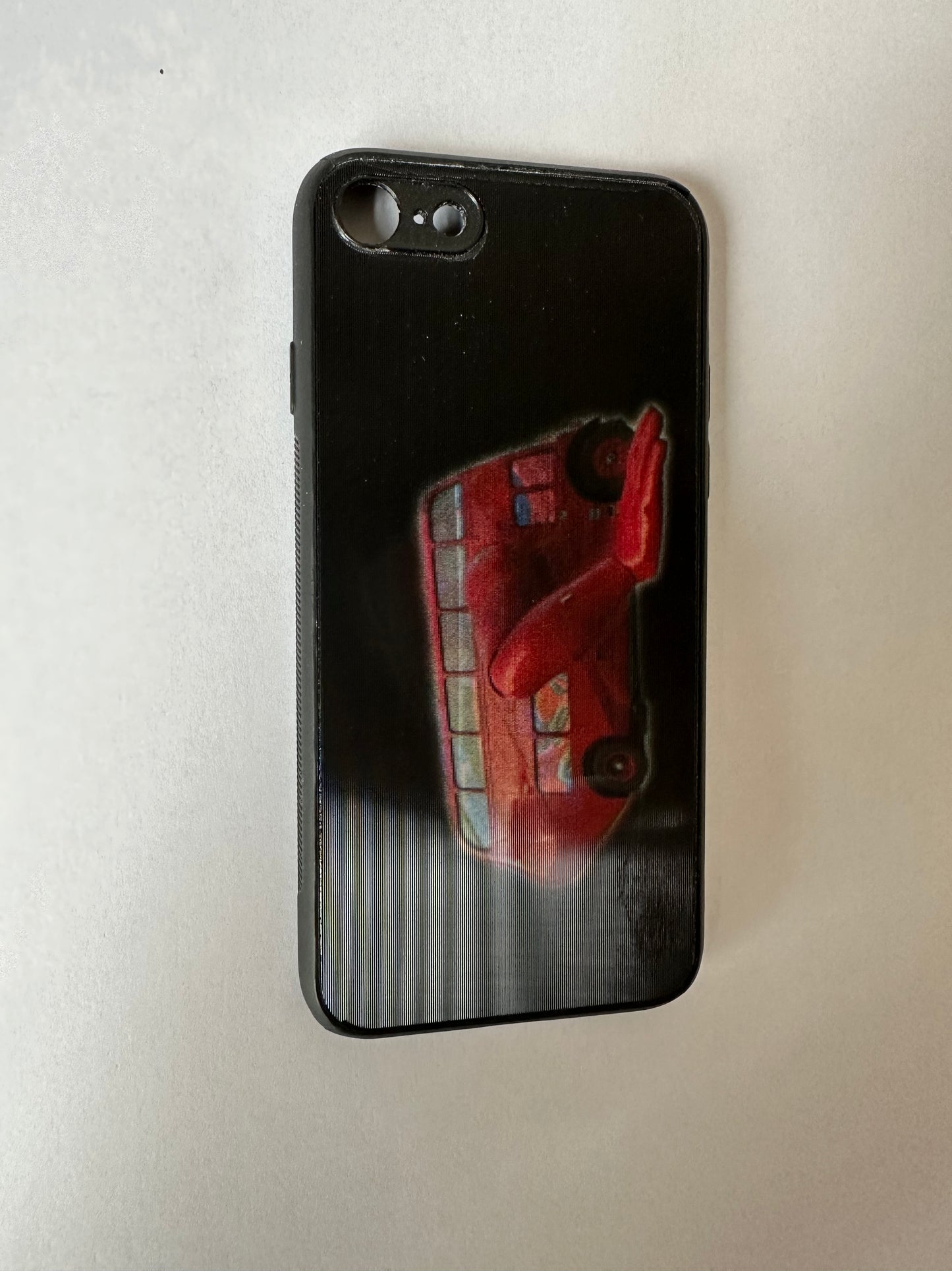 Kryt na telefon s motivem Klikující autobus